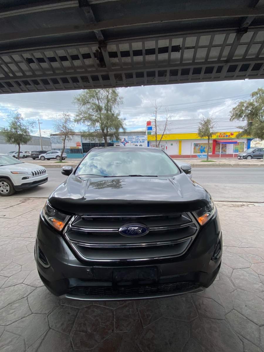 2016 Ford Edge