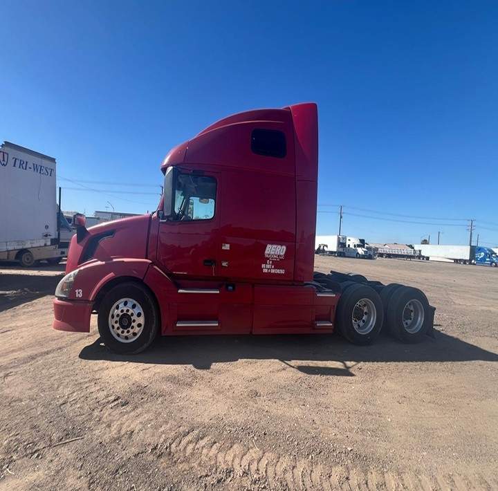 2013 Volvo Truck VNL