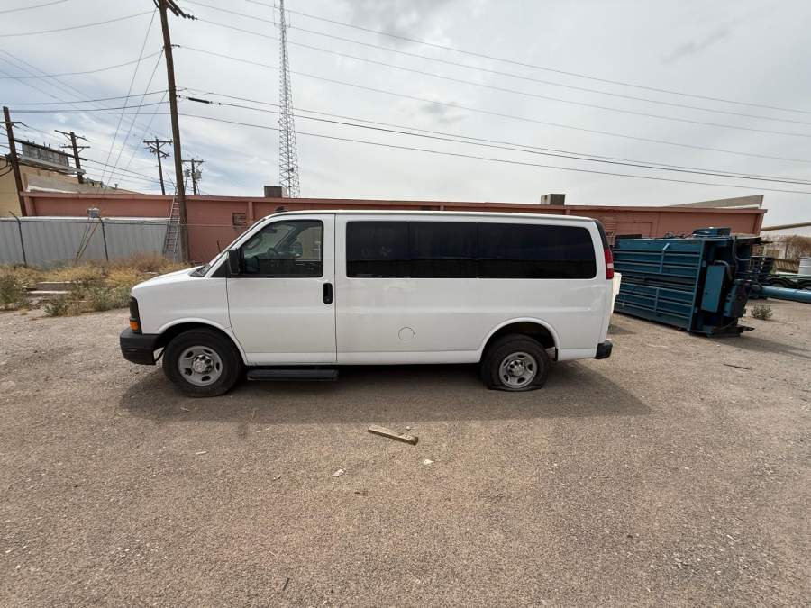 2016 Chevrolet Express 2500