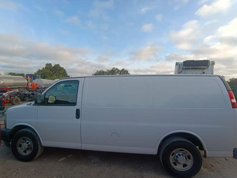 2019 Chevrolet Express 2500