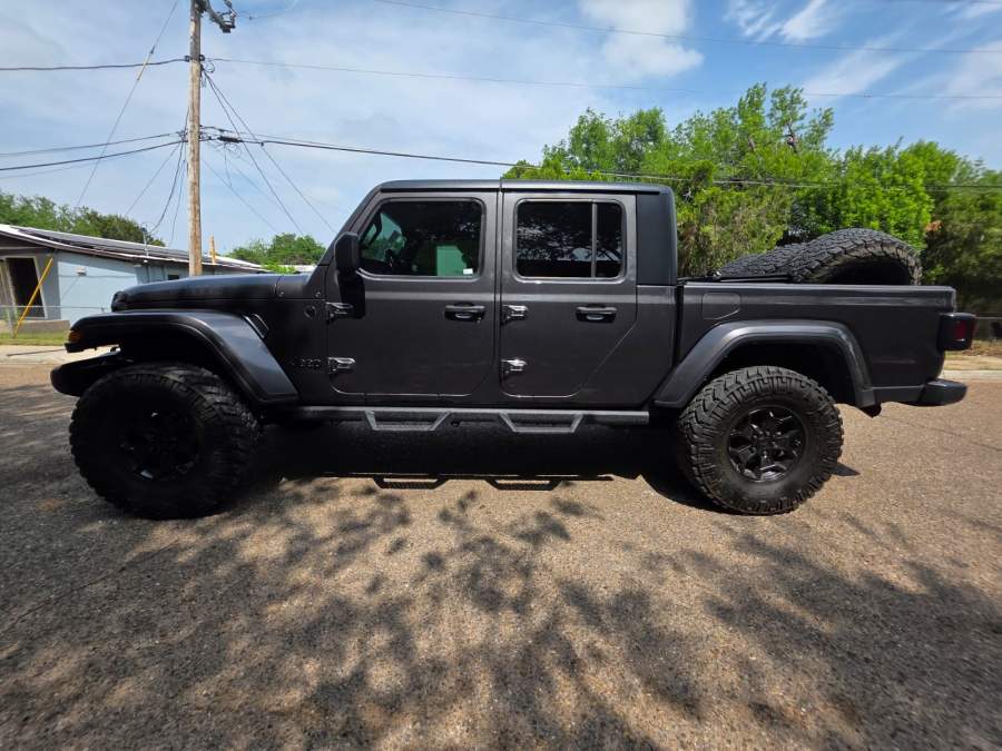 2021 Jeep Gladiator