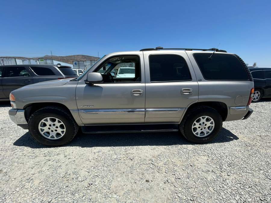 2001 GMC Yukon SLE