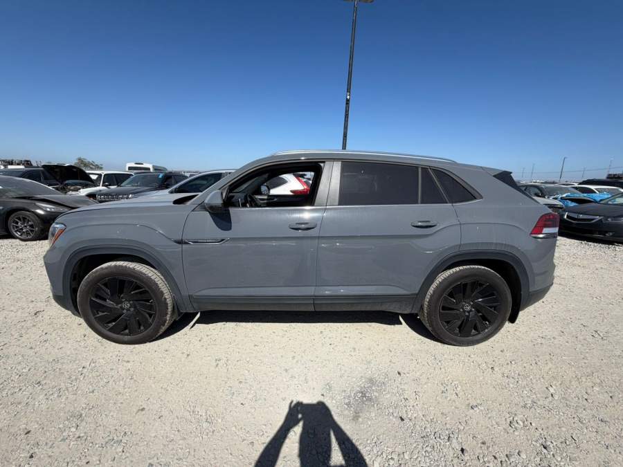 2024 Volkswagen Atlas Cross Sport SE