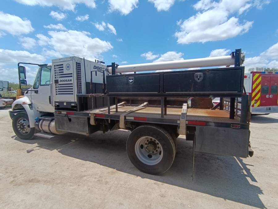 2019 International DURASTAR 4300