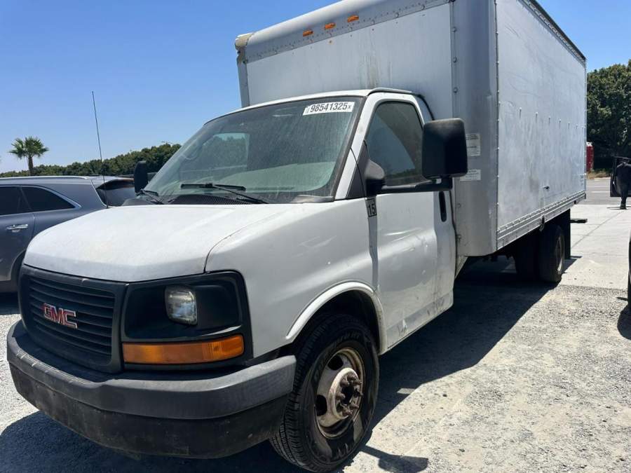 2006 GMC Savana 3500
