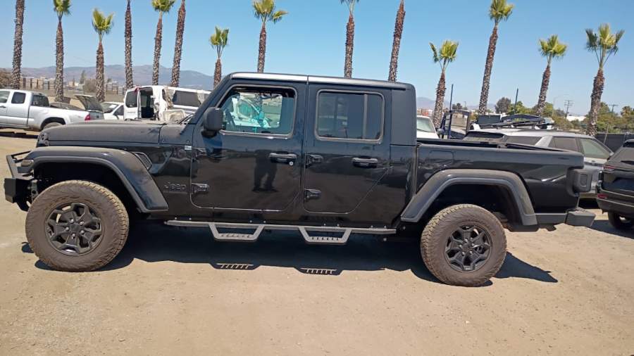 2021 Jeep Gladiator Willys Sport