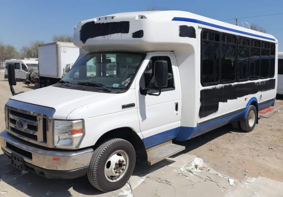 2016 Ford E-450