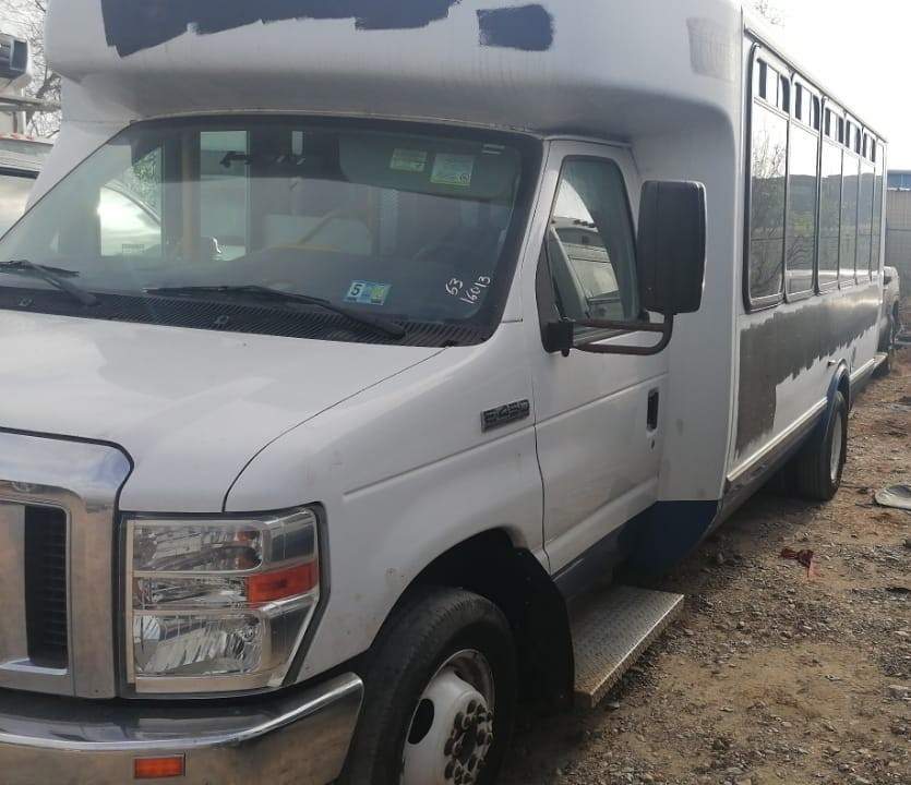 2016 Ford E-450
