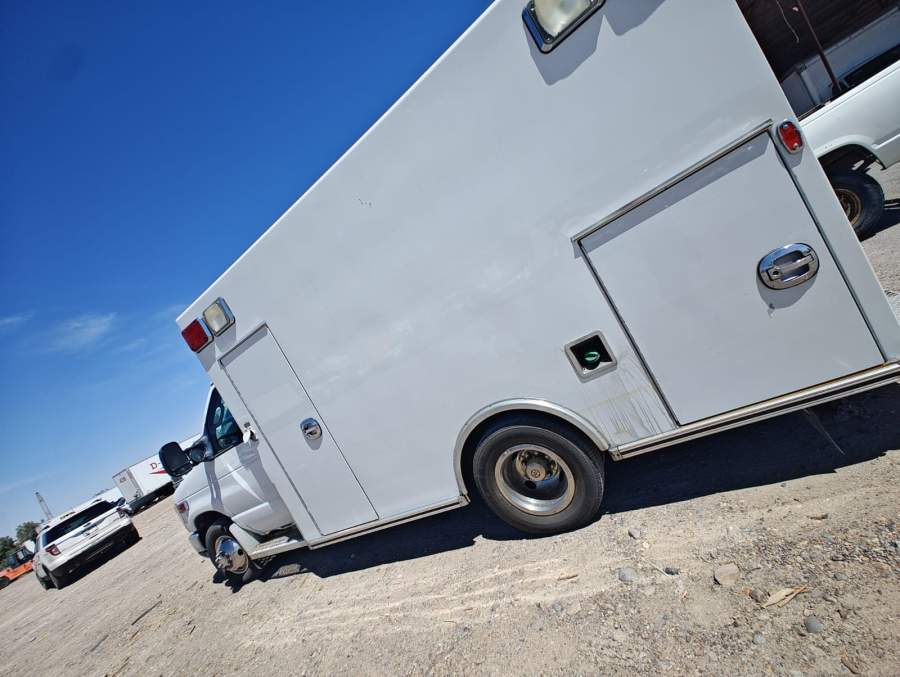 2010 Ford E-350 Super Duty