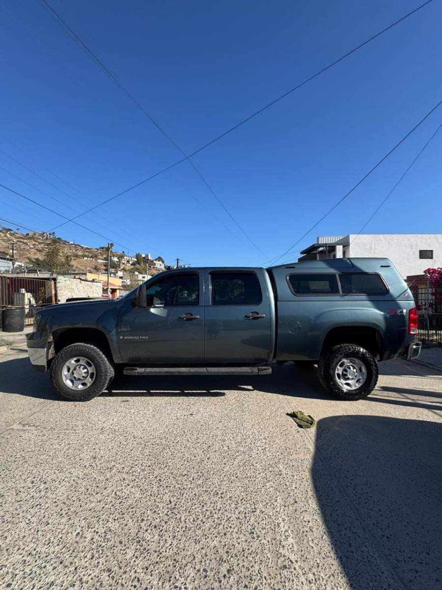 2009 GMC Sierra HD SLE