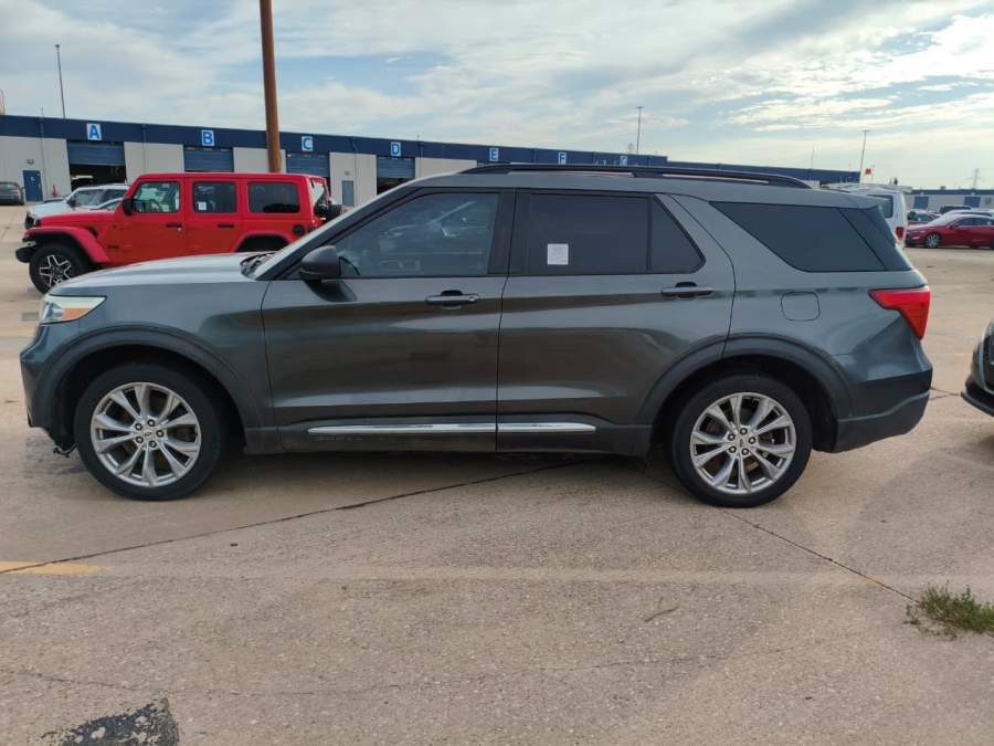 2020 Ford Explorer