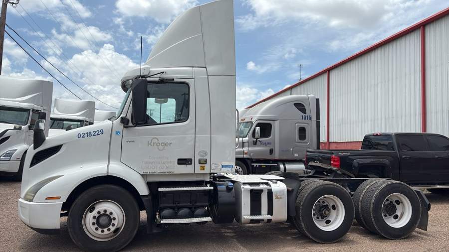 2019 Volvo Truck VNR
