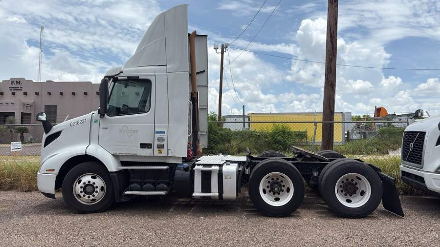 2019 Volvo Truck VNR