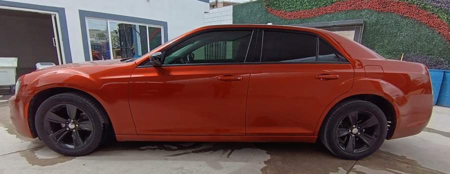 2020 Chrysler 300