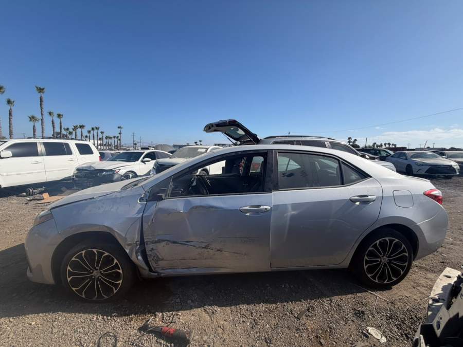 2015 Toyota Corolla S PLUS