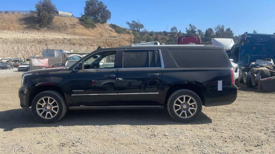 2015 GMC Yukon XL DENALI