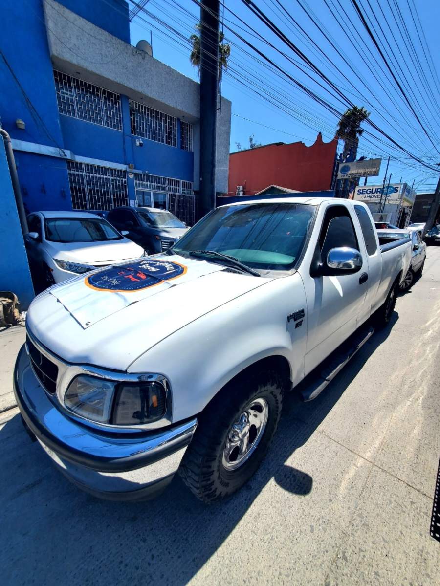 1997 Ford F-150 XL