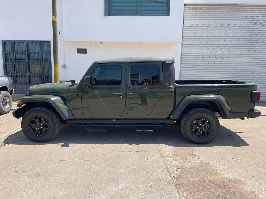 2021 Jeep Gladiator