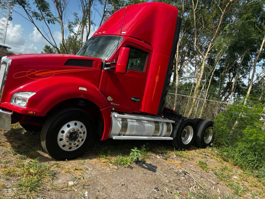 2018 Kenworth T880