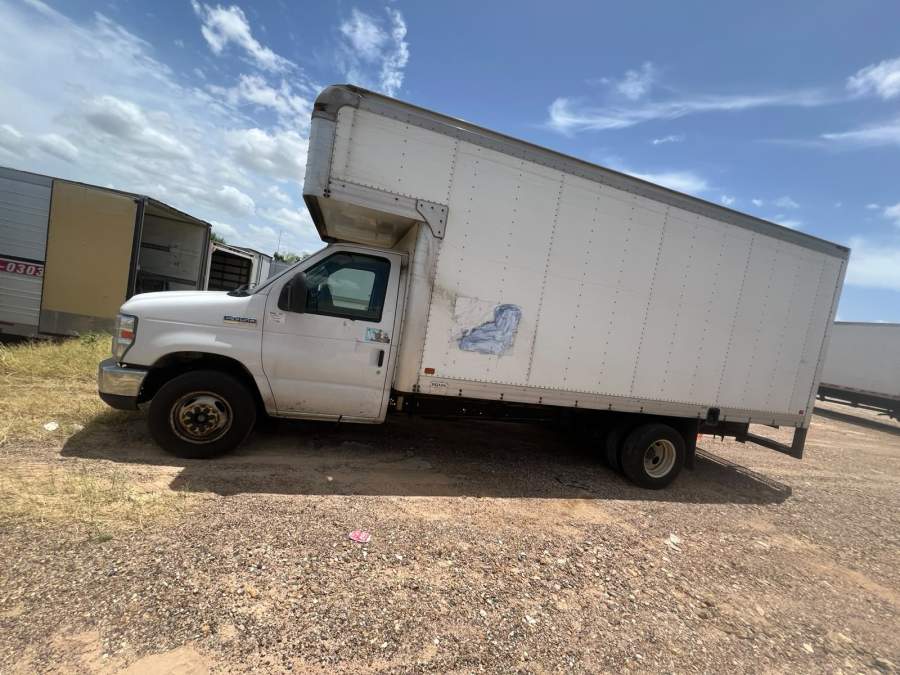 2021 Ford E-450 super duty