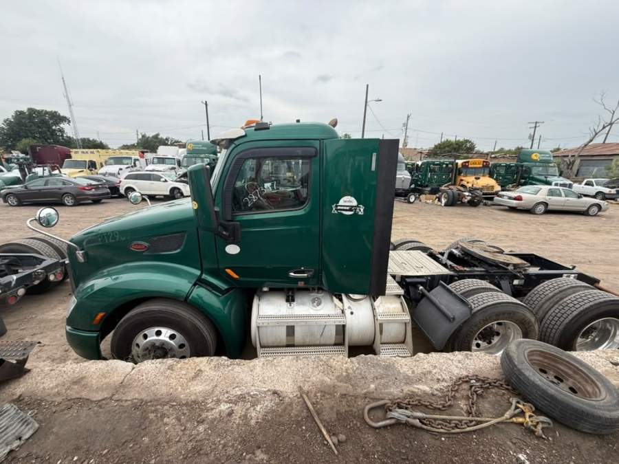 2016 Peterbilt 579