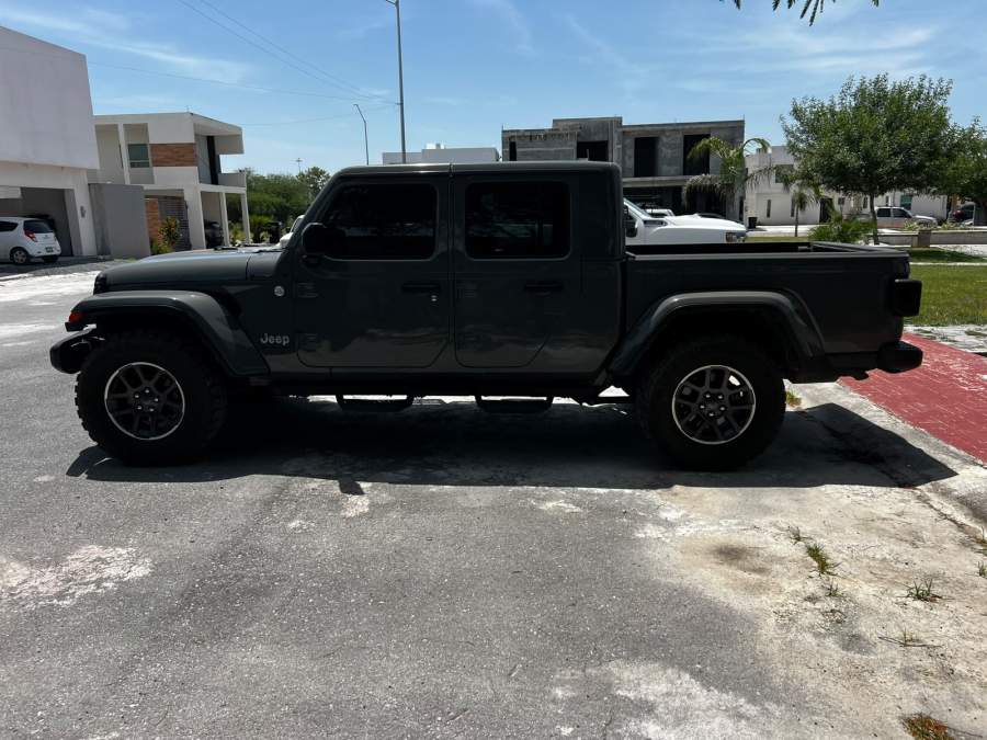 2021 Jeep Gladiator