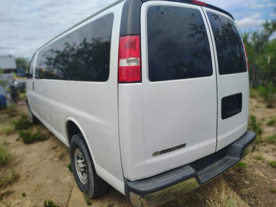 2020 Chevrolet Express 3500 LS