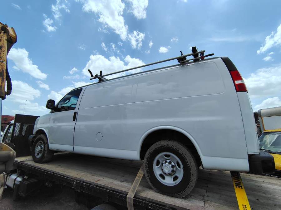 2017 Chevrolet Express 2500