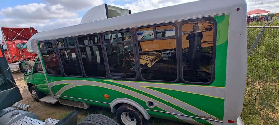 2017 Ford E-450