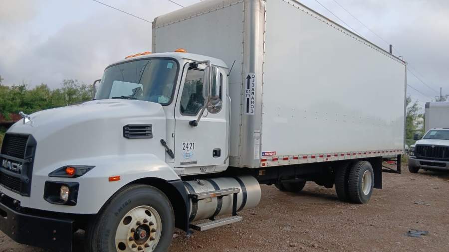 2022 Mack Trucks MD6