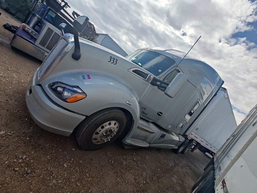 2021 Kenworth T680