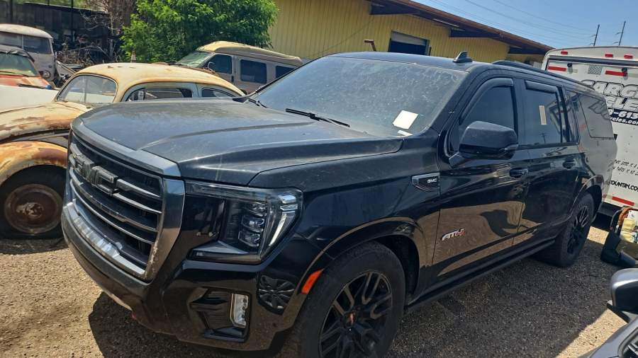 2021 GMC Yukon XL  AT4