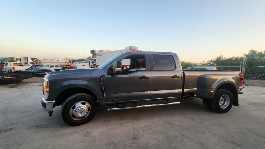 2023 Ford F-350 SUPER DUTY