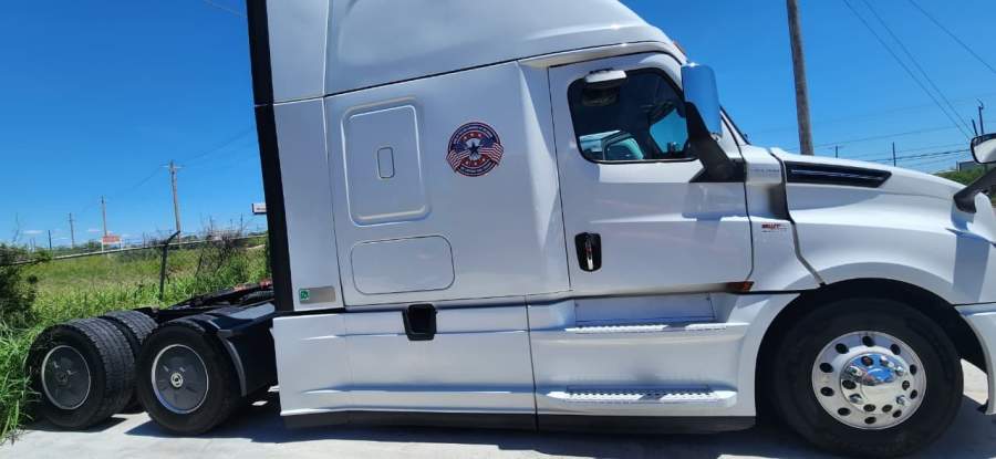 2020 Freightliner CASCADIA