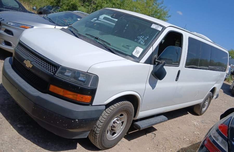 2020 Chevrolet Express 3500 LS