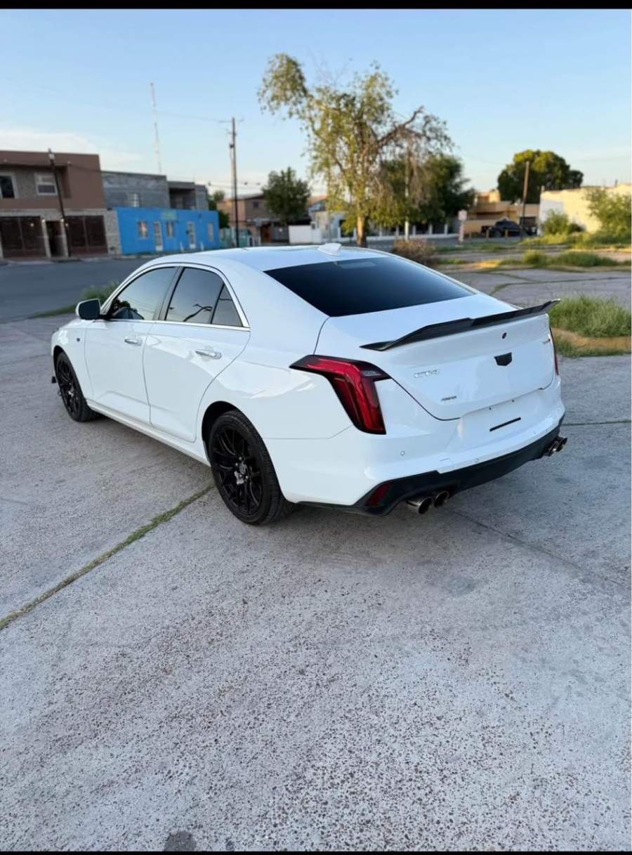 2023 Cadillac CT4 Premium Luxury