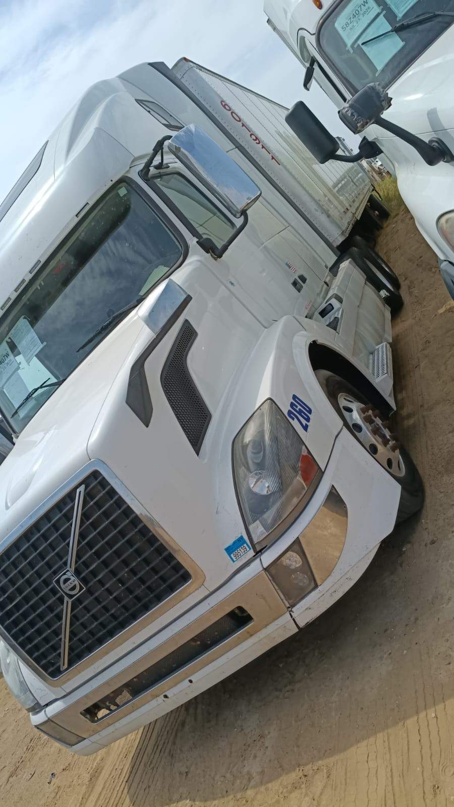 2016 Volvo Truck VNL