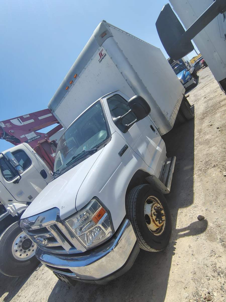 2014 Ford E-450 super duty