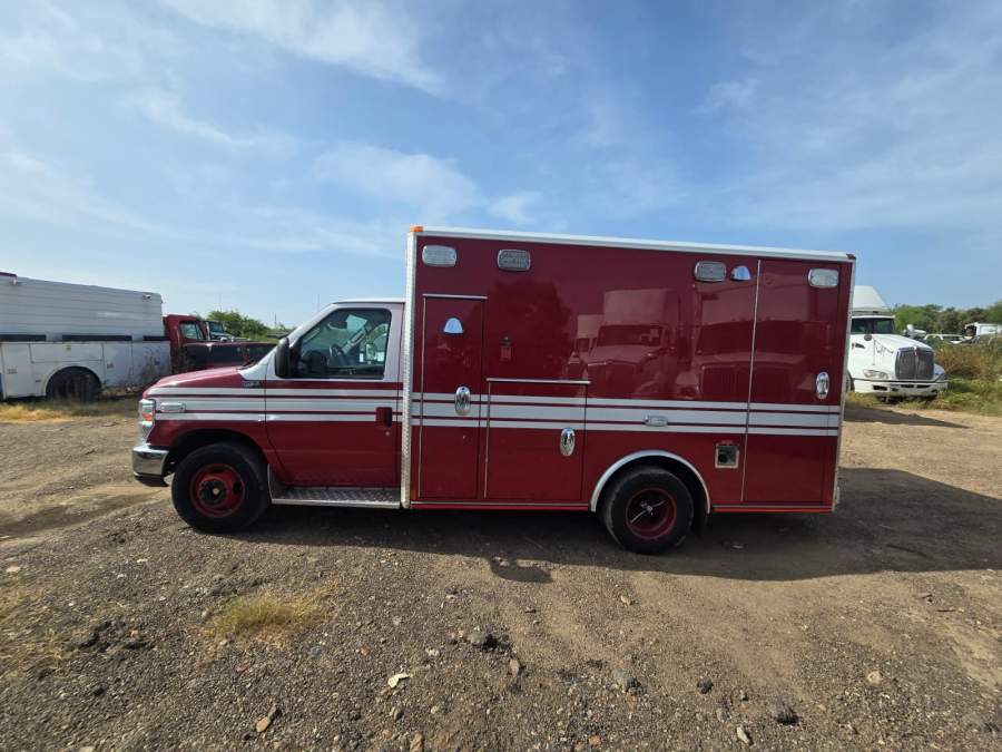 2016 Ford E-350