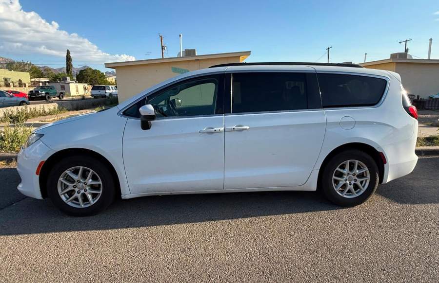 2020 Chrysler Voyager