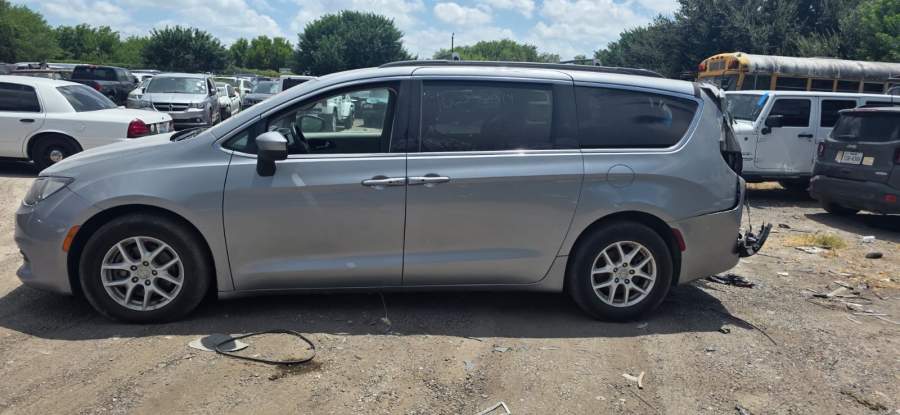 2020 Chrysler Voyager