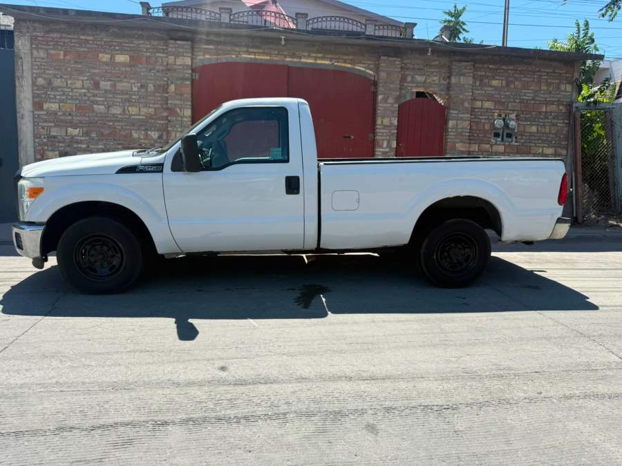 2016 Ford F-250 SUPER DUTY XL