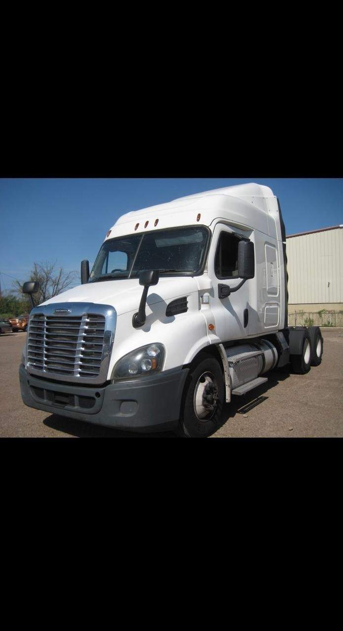 2016 Freightliner CASCADIA