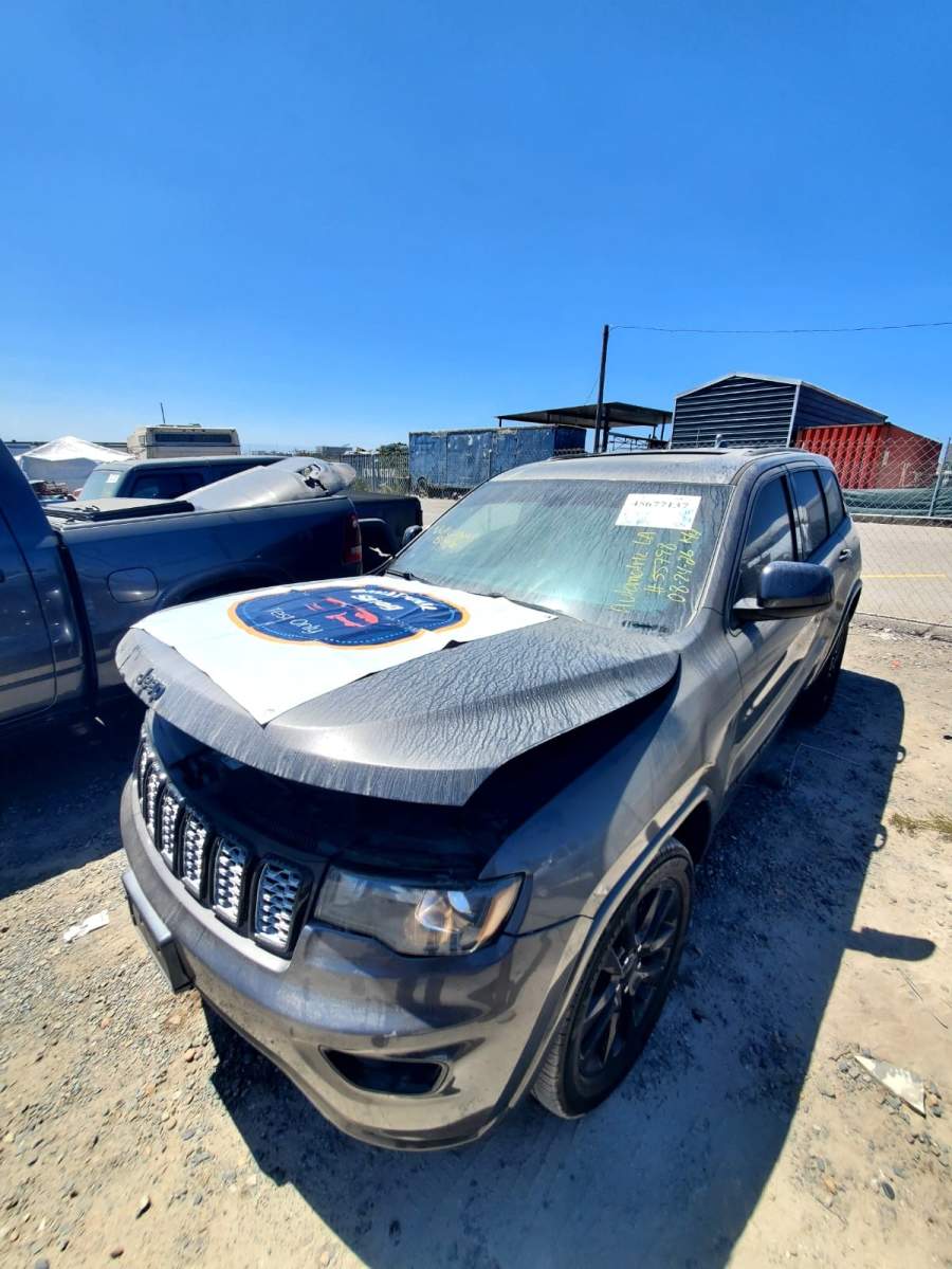 2019 Jeep Grand Cherokee Altitude / Laredo / Laredo E /