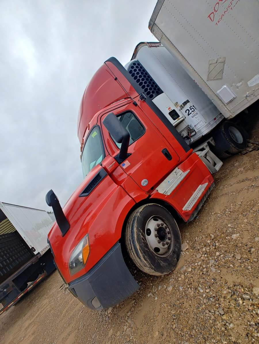 2019 Freightliner CASCADIA