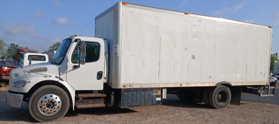2019 Freightliner M2 106