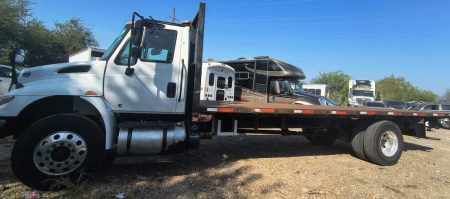 2019 International DURASTAR 4300