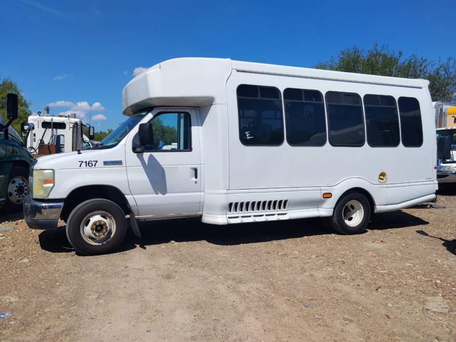 2015 Ford E-450 super duty