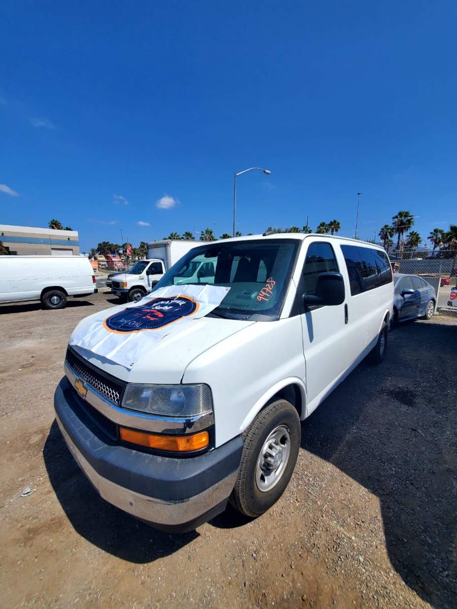 2020 Chevrolet Express 2500 LT