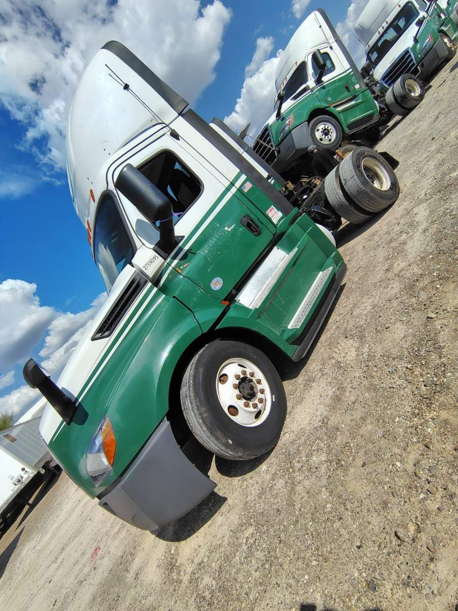 2019 Freightliner CASCADIA